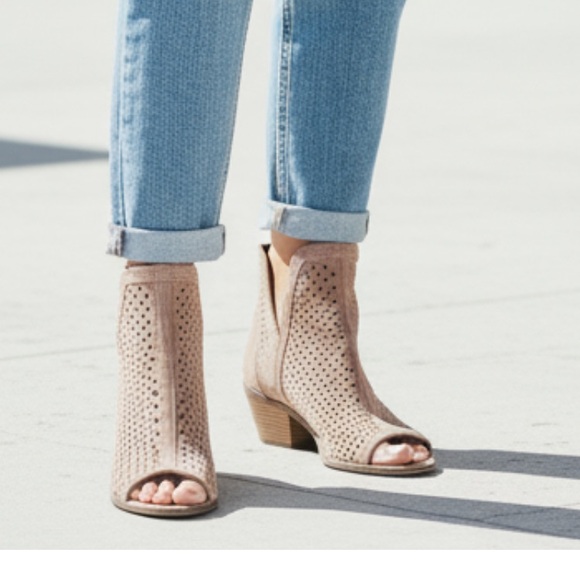 Lucky Brand Shoes - Lucky Brand Larissa Peep Toe Petforated Duede Leather upper heel booties 6M/36